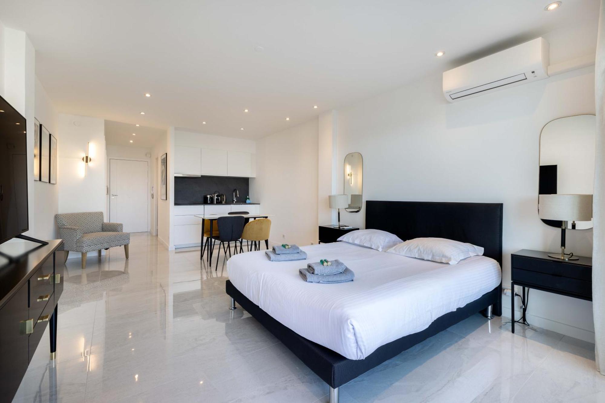 Agence Des Residences - Appartements Prives Du 45 Croisette- Prestige Канны Экстерьер фото