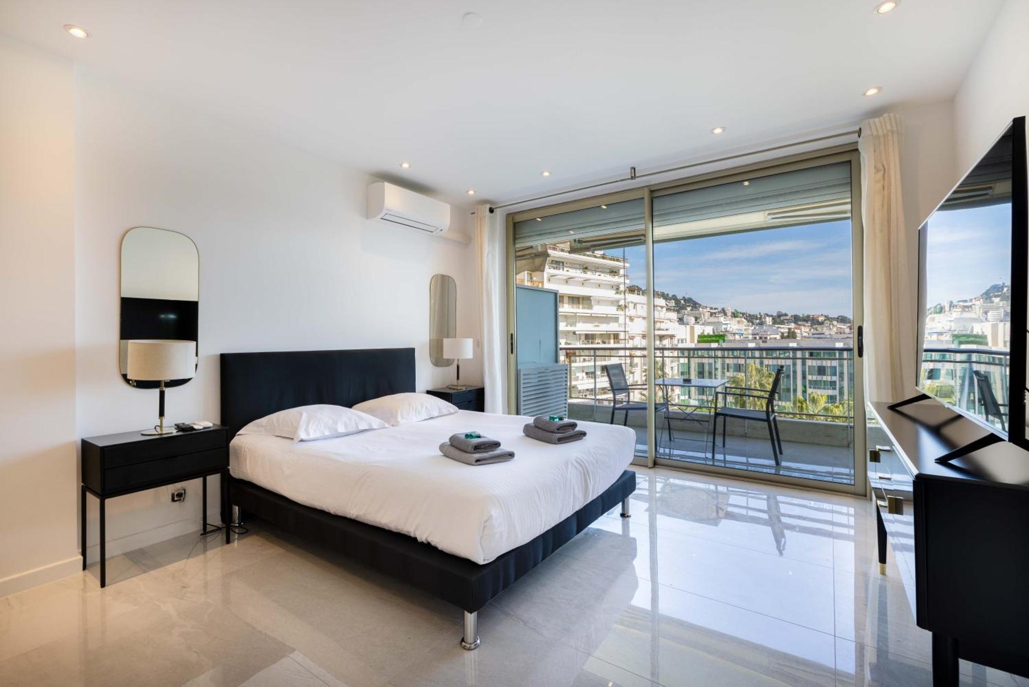 Agence Des Residences - Appartements Prives Du 45 Croisette- Prestige Канны Экстерьер фото